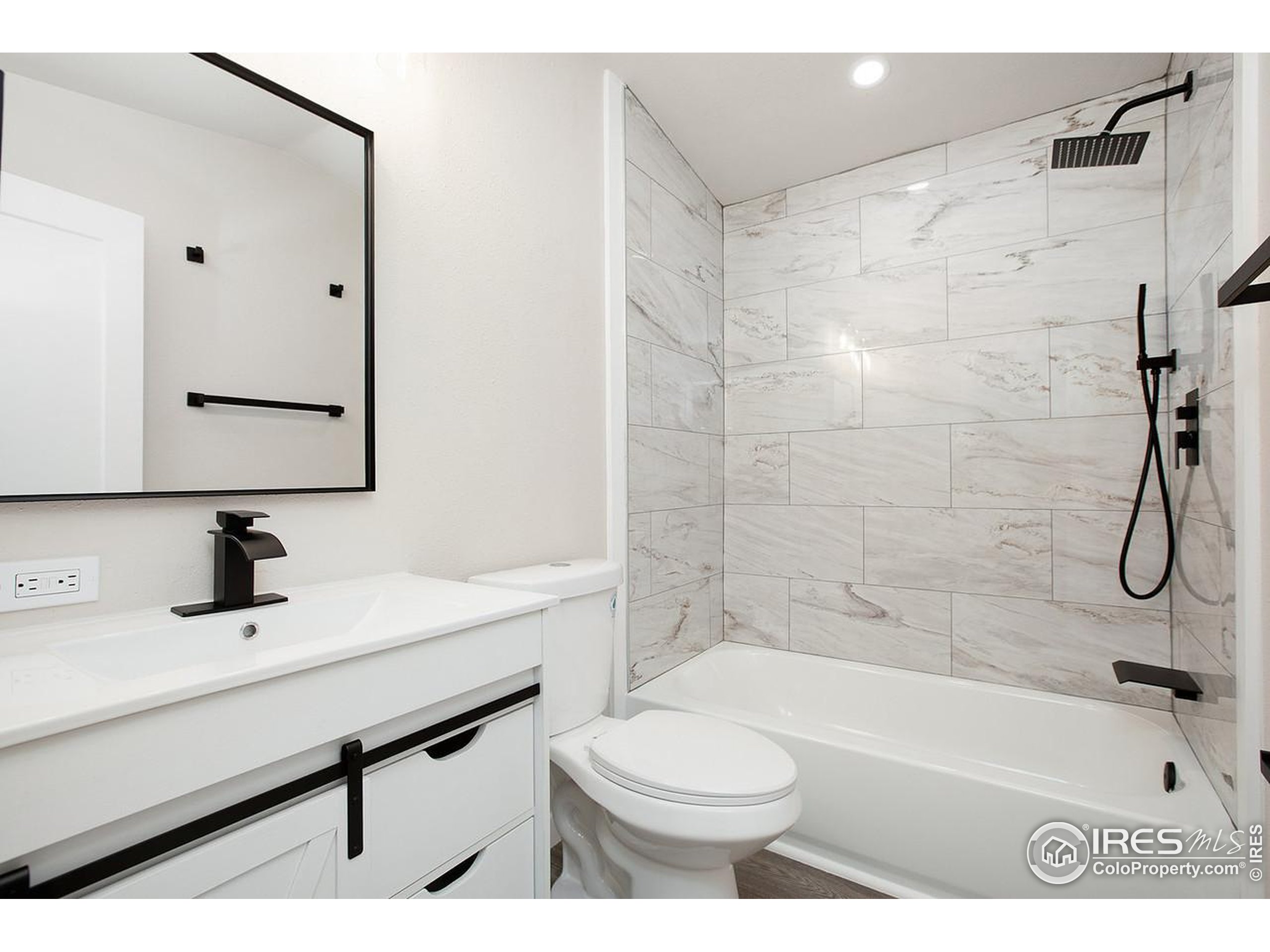 227 N 2nd St 26