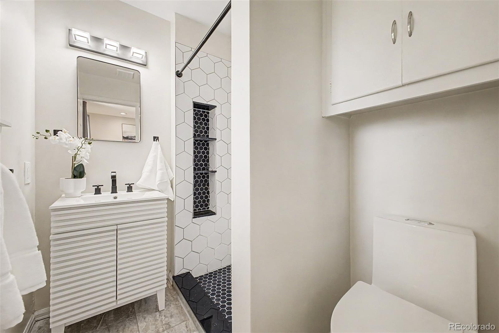 8084 E Hampden Circle