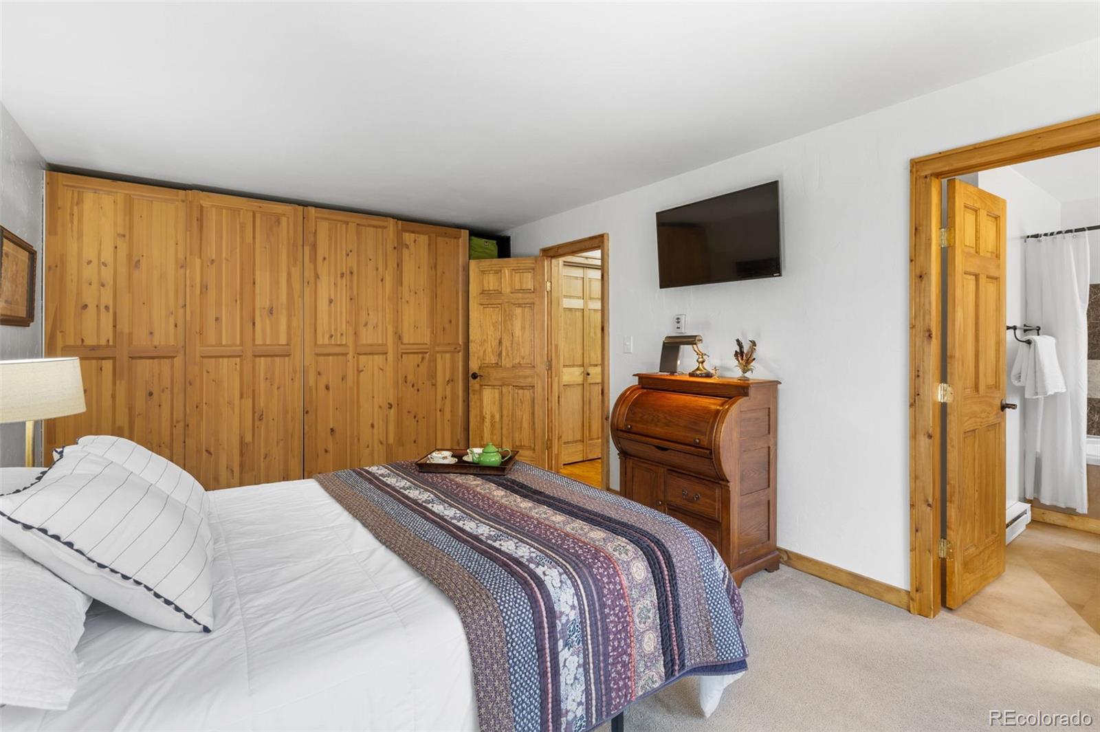 23542 Pondview Place Unit: D