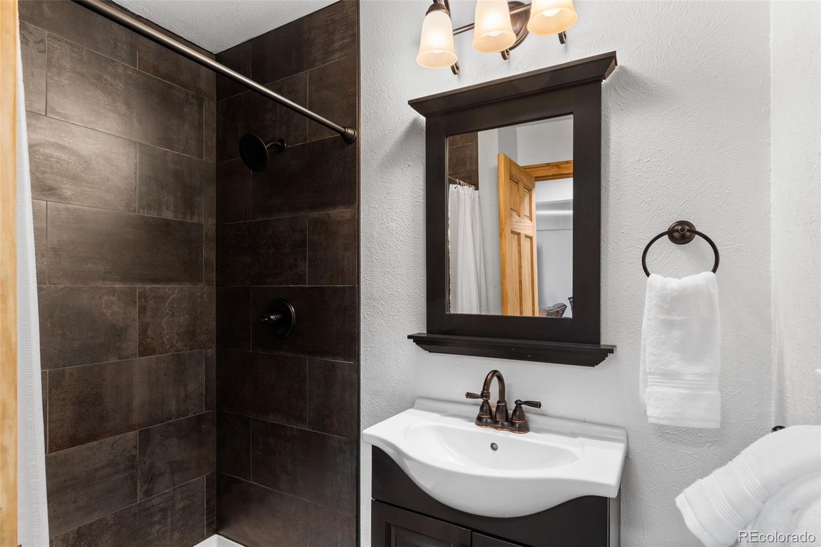 23542 Pondview Place Unit: D