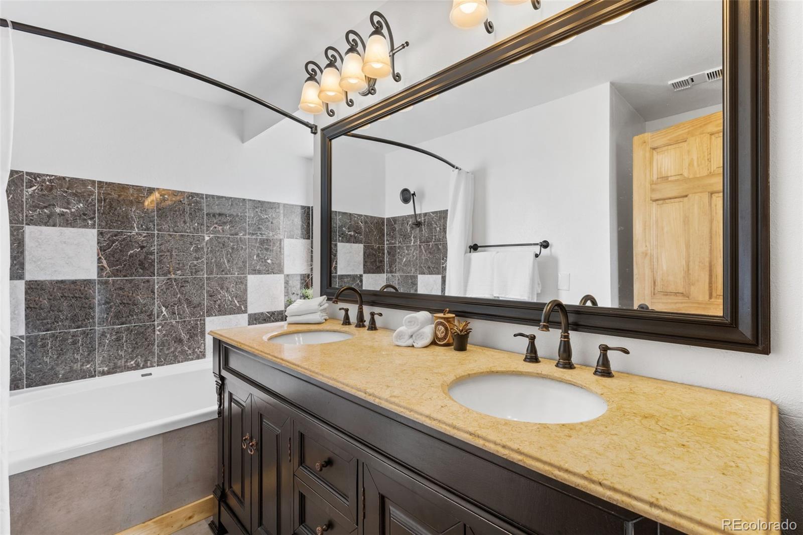 23542 Pondview Place Unit: D
