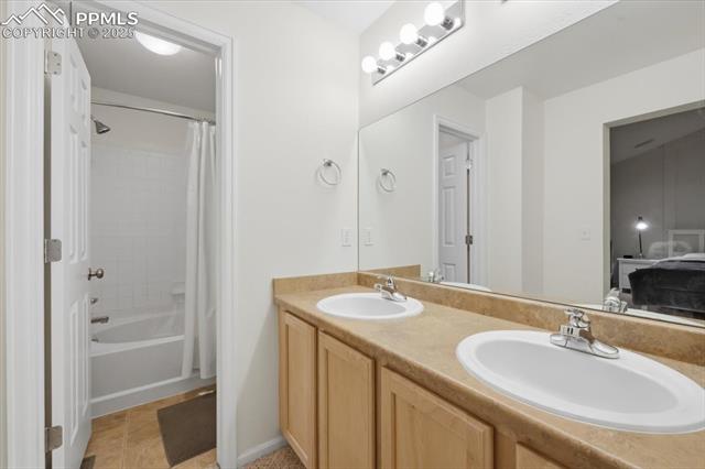 5537 Cross Creek Drive