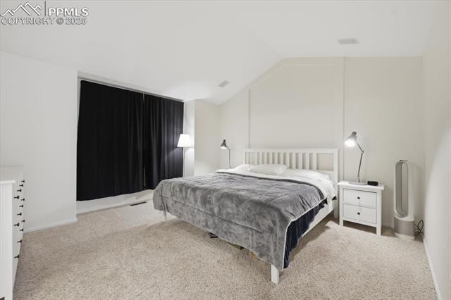 5537 Cross Creek Drive