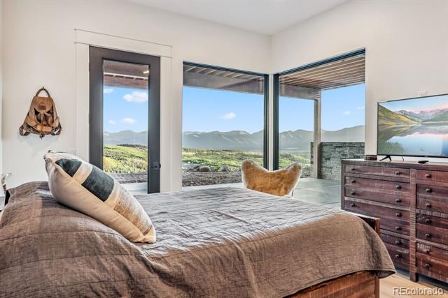 43 Granite Circle