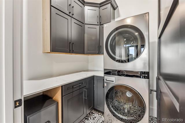 43 Granite Circle
