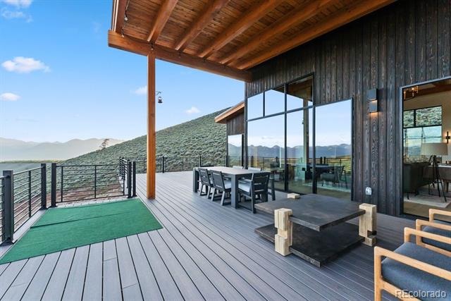 43 Granite Circle