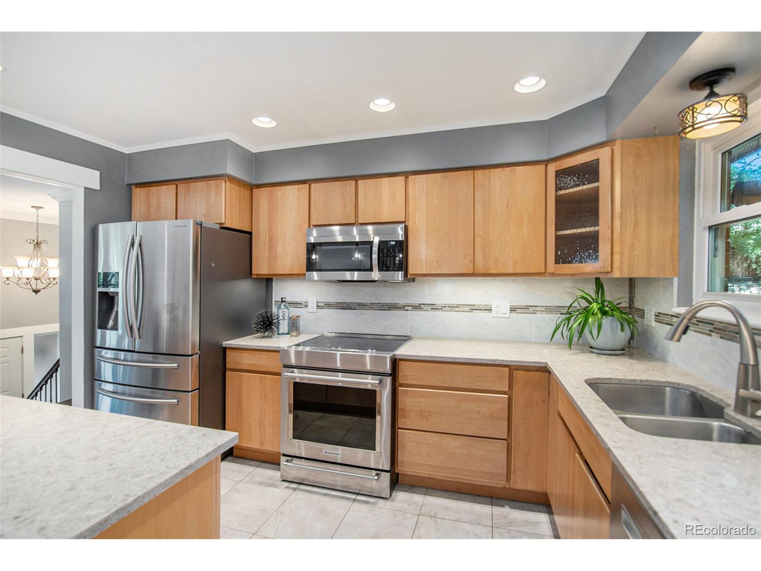 13537 W Mississippi Ct