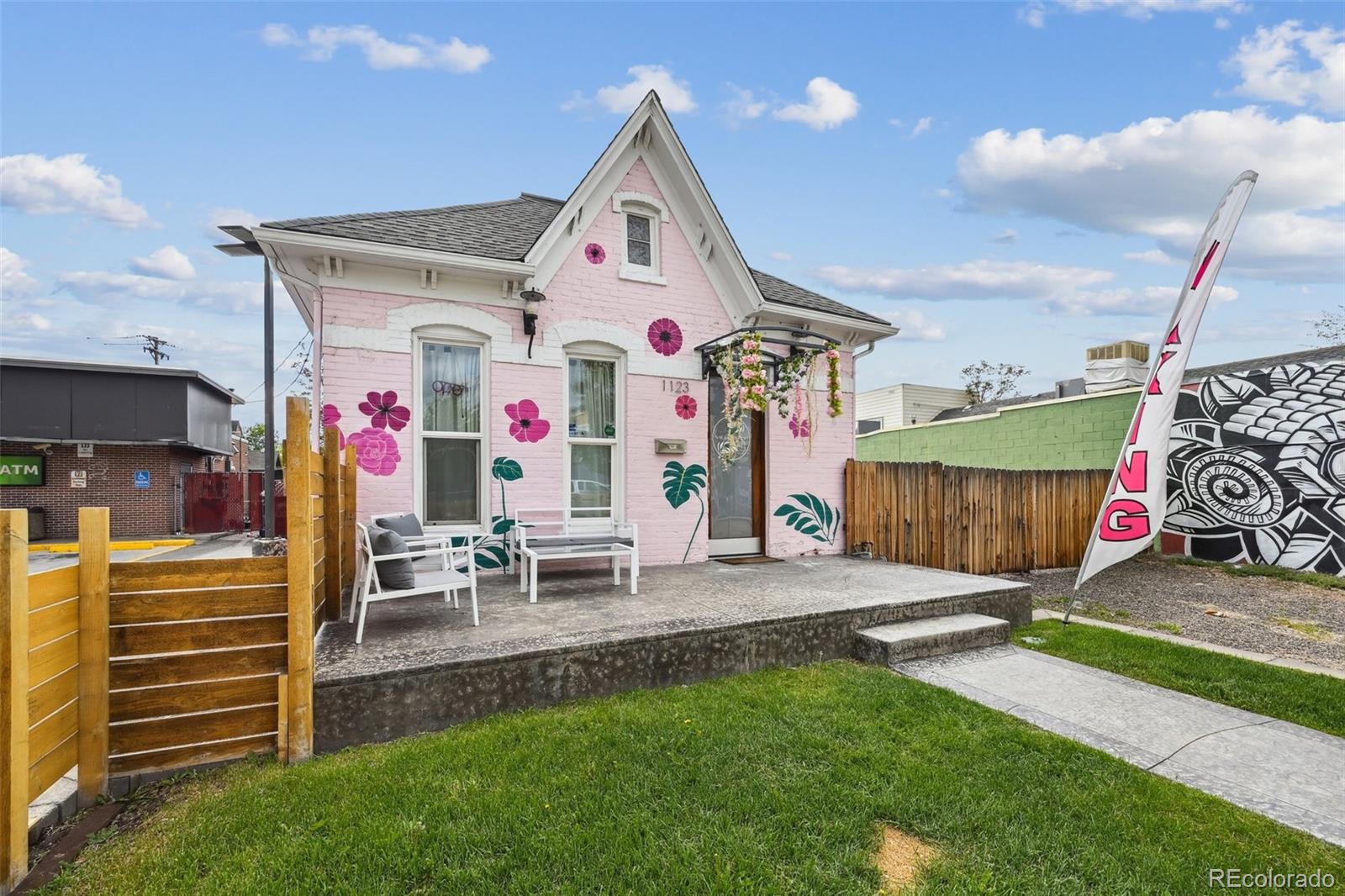 1123-1125 Santa Fe Drive