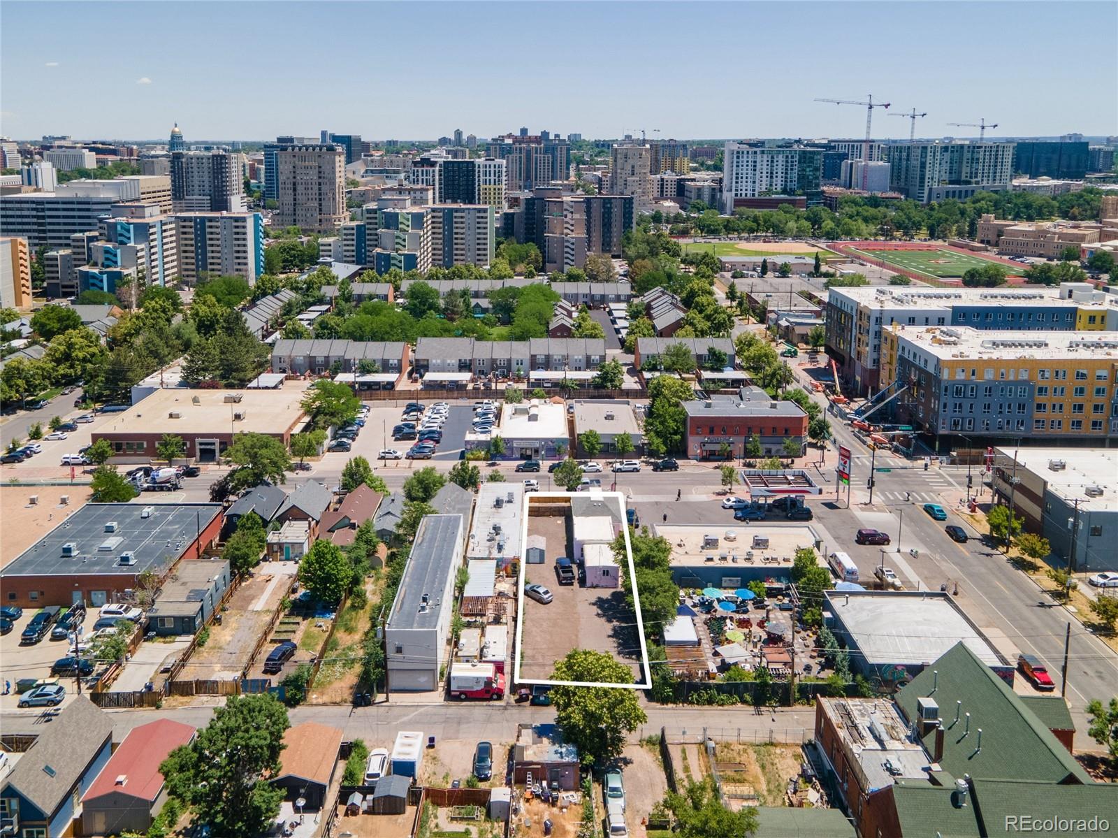 1123-1125 Santa Fe Drive