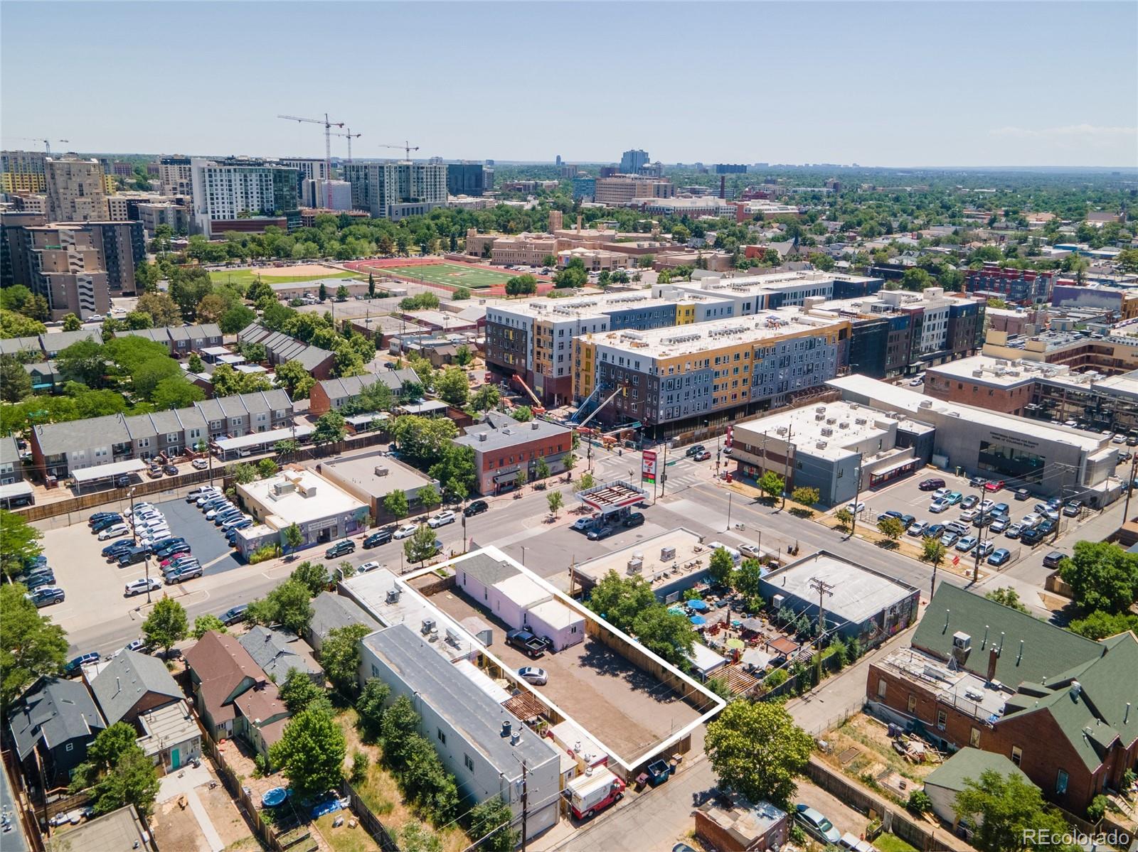 1123-1125 Santa Fe Drive