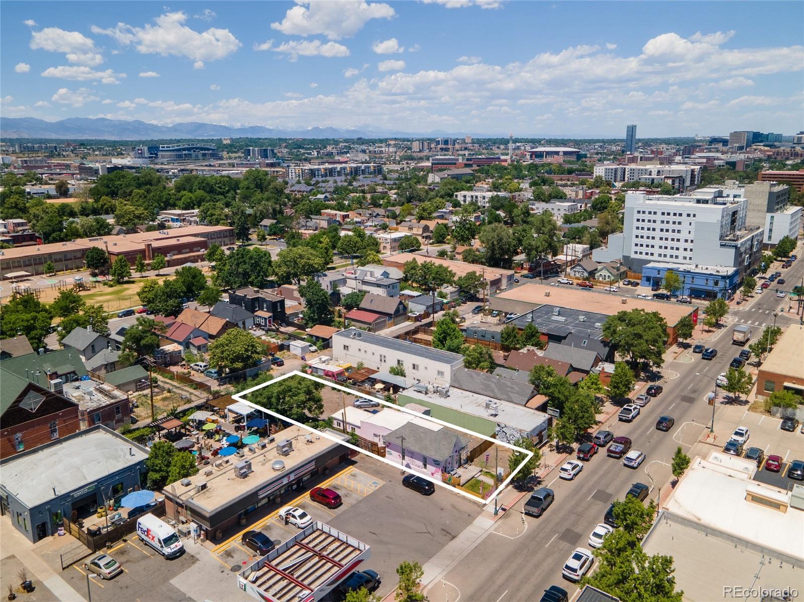 1123-1125 Santa Fe Drive