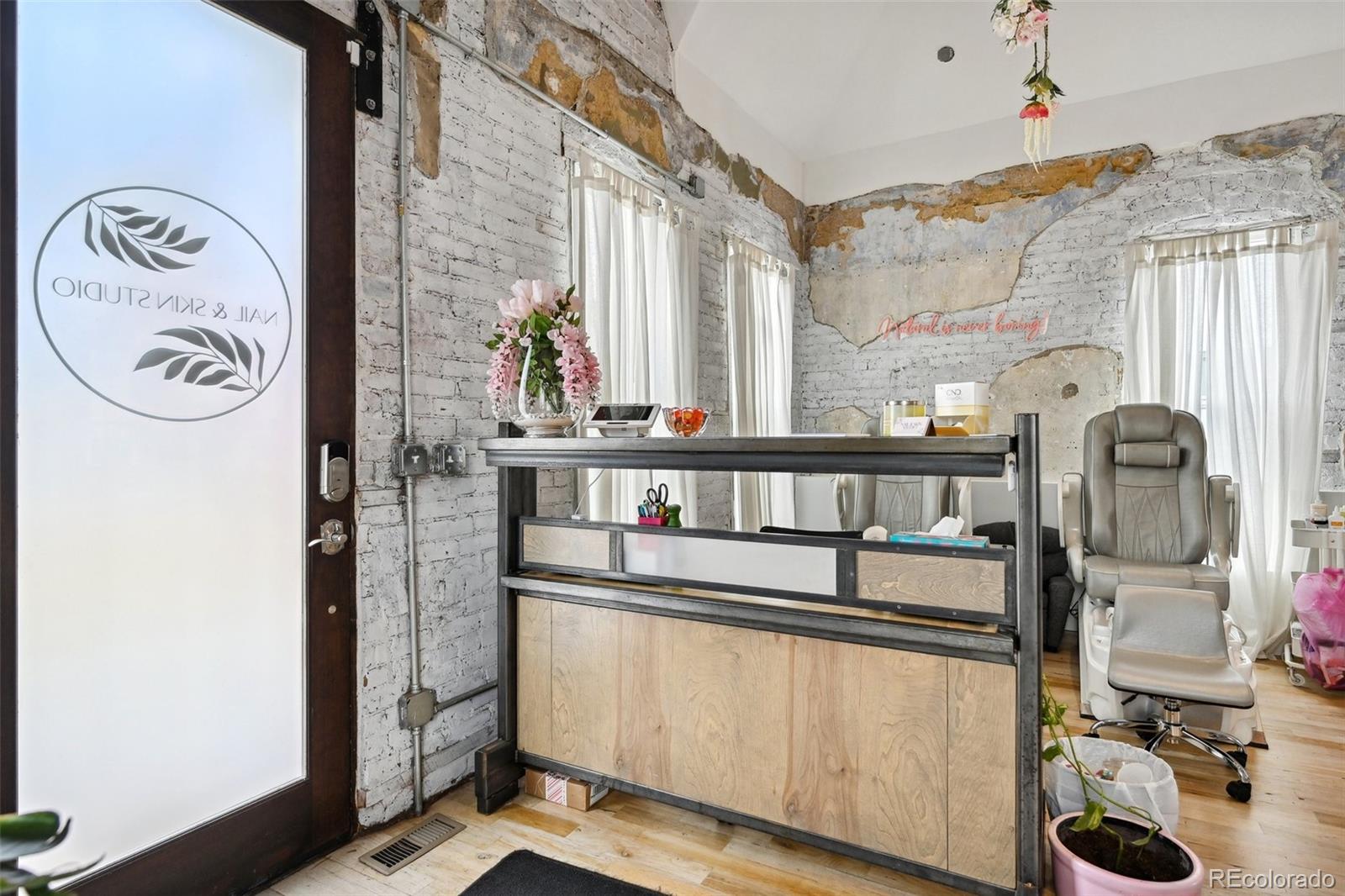 1123-1125 Santa Fe Drive