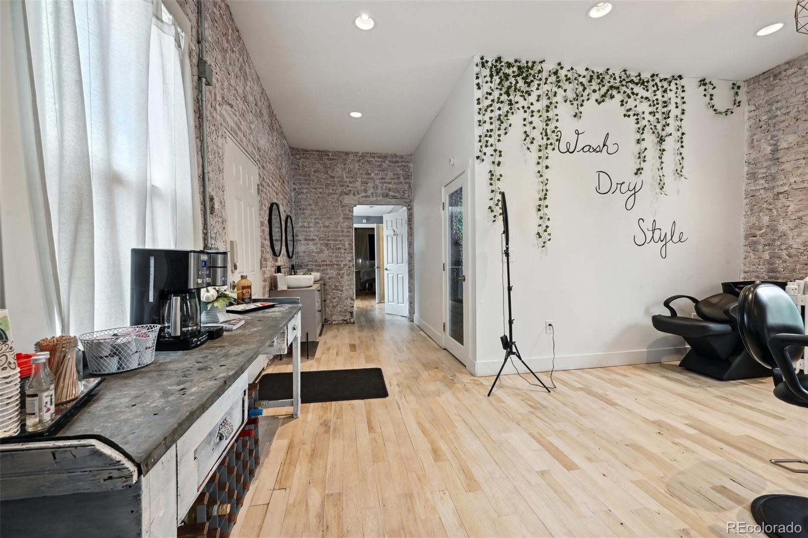 1123-1125 Santa Fe Drive