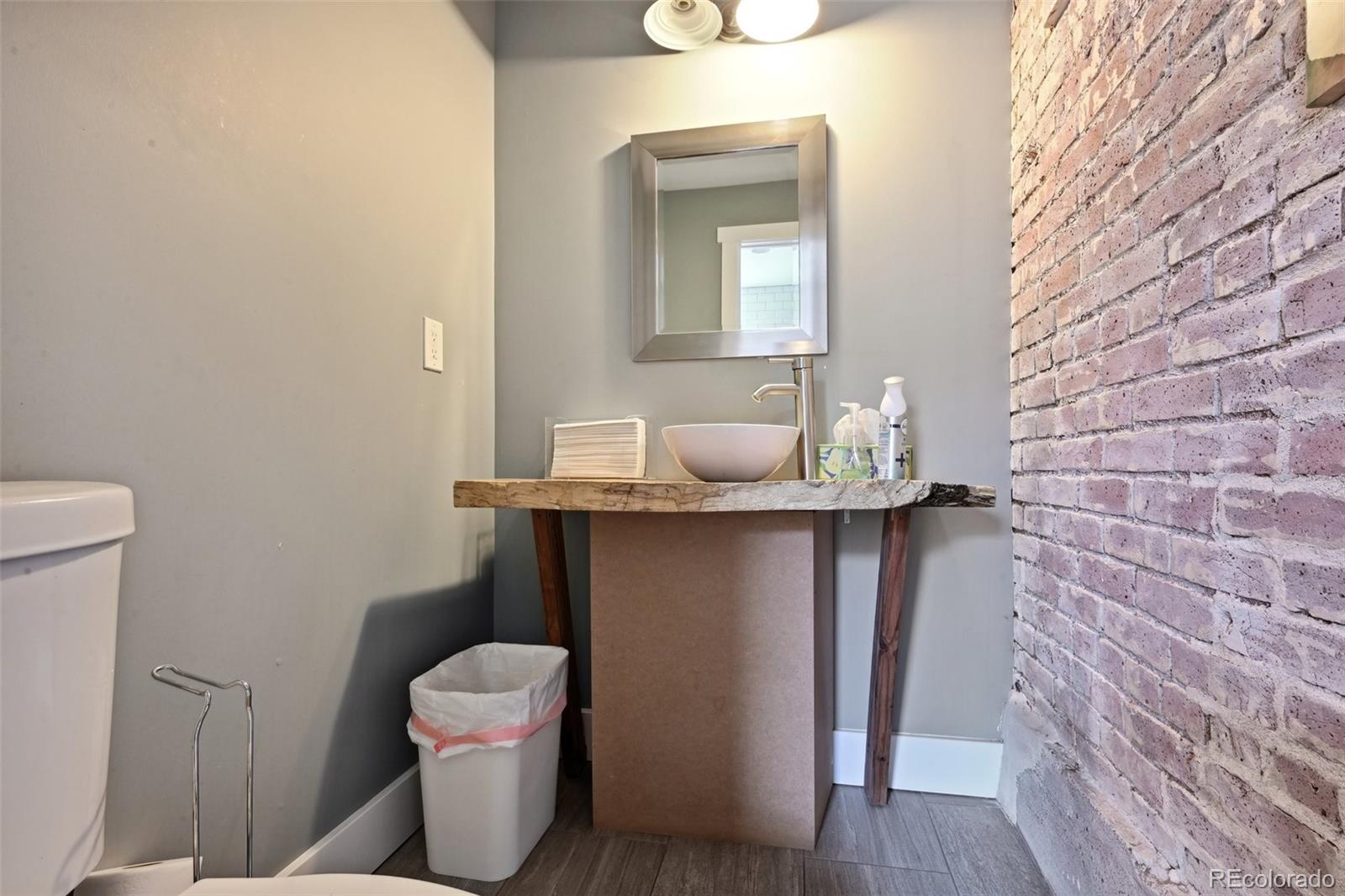 1123-1125 Santa Fe Drive