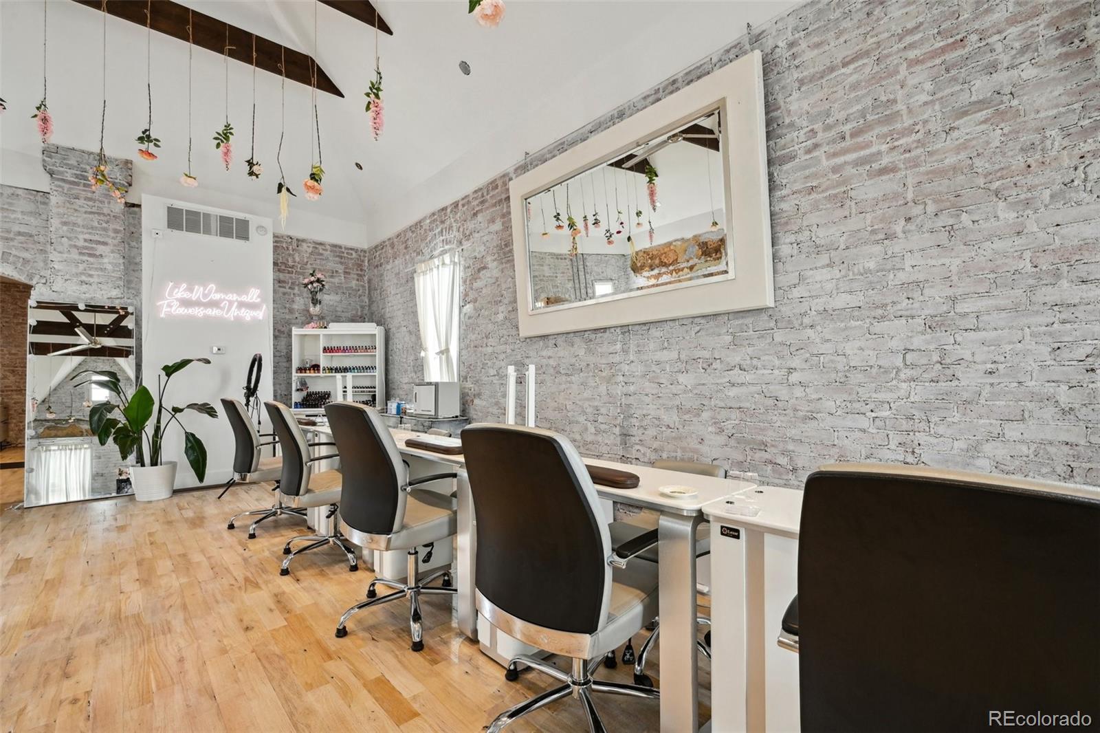 1123-1125 Santa Fe Drive