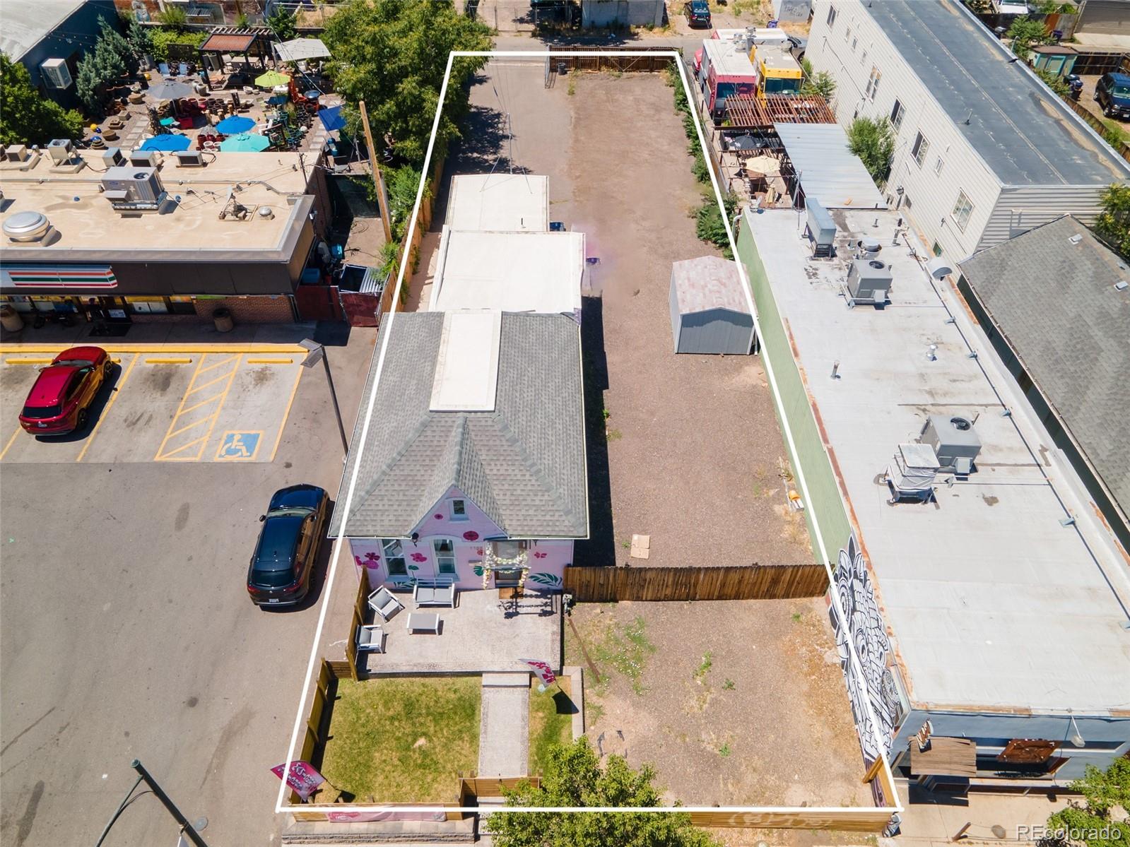 1123-1125 Santa Fe Drive