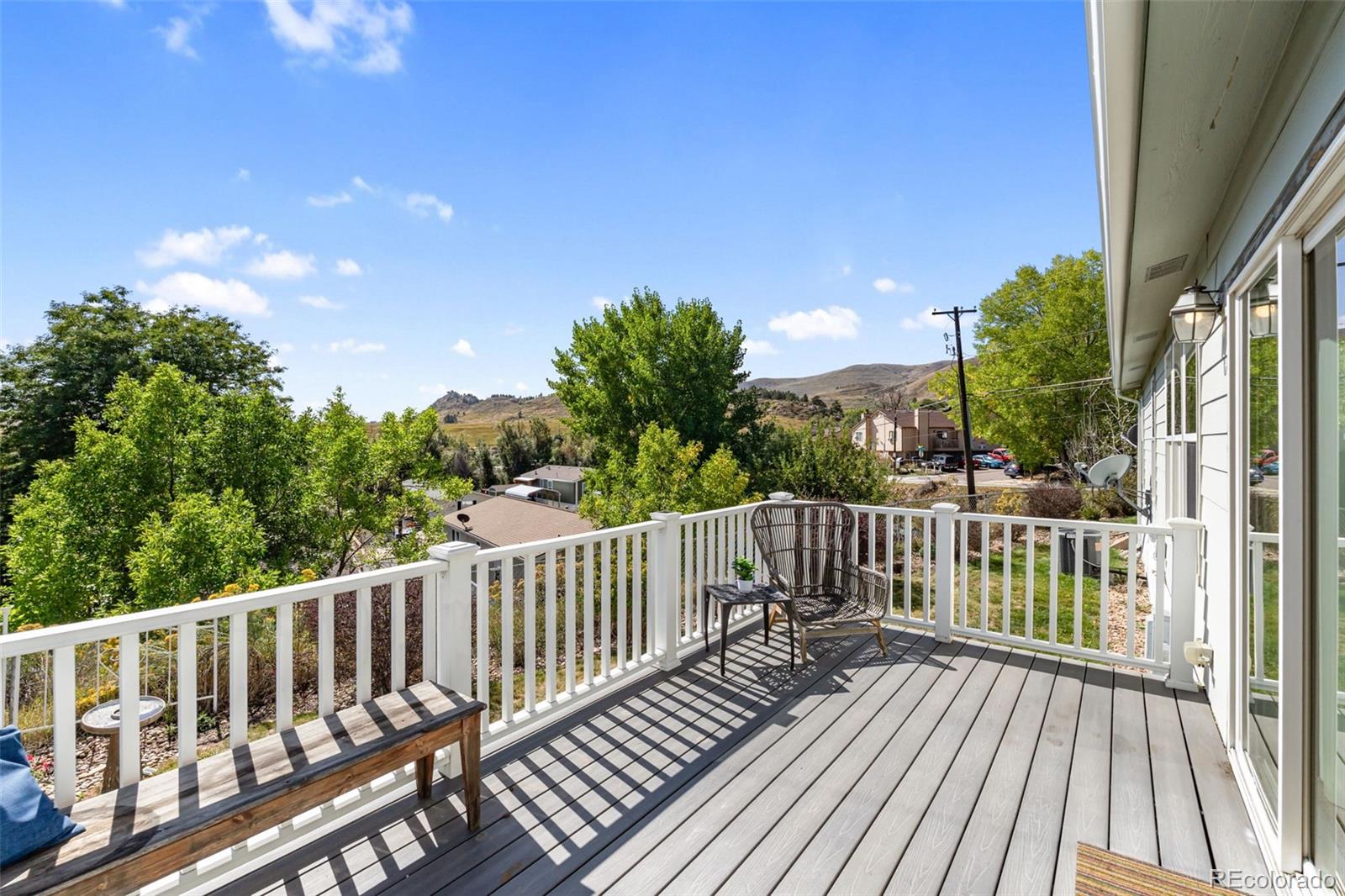 346 Laveta Pass Avenue