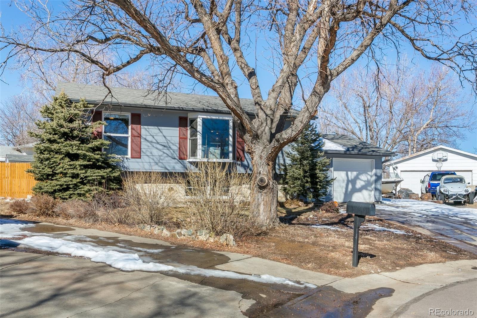 9361 W Floyd Place