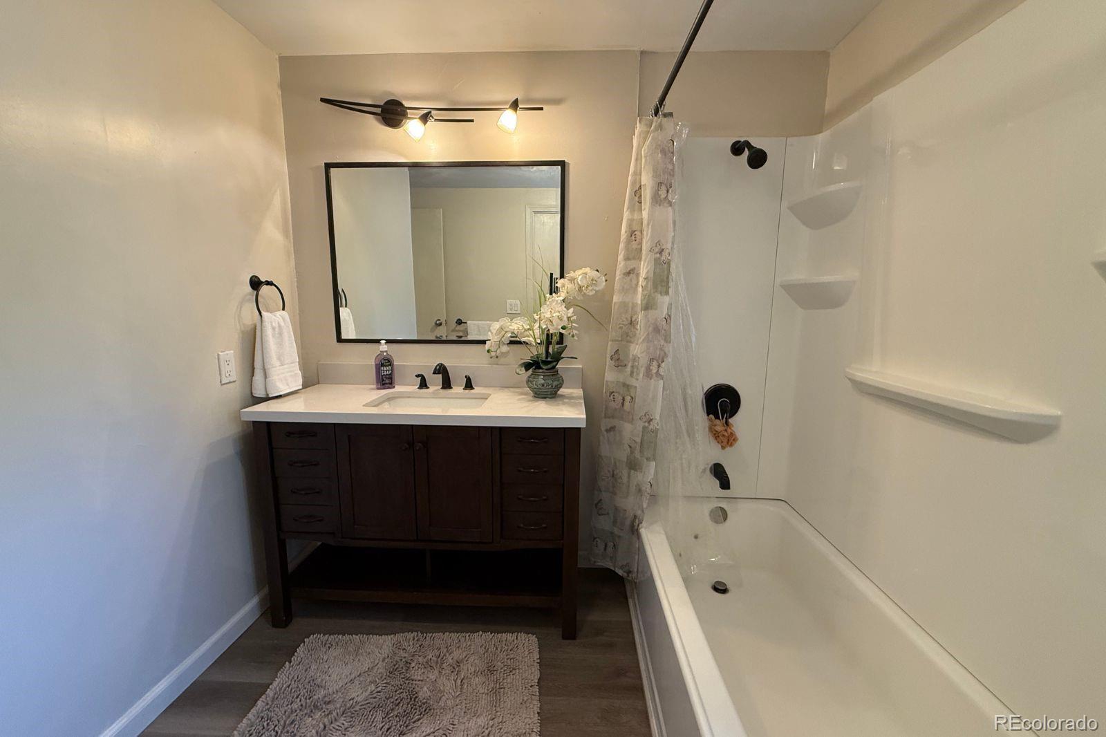 808 Oriole Cove