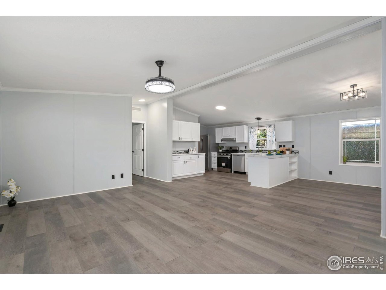 200 N 35th Ave 103