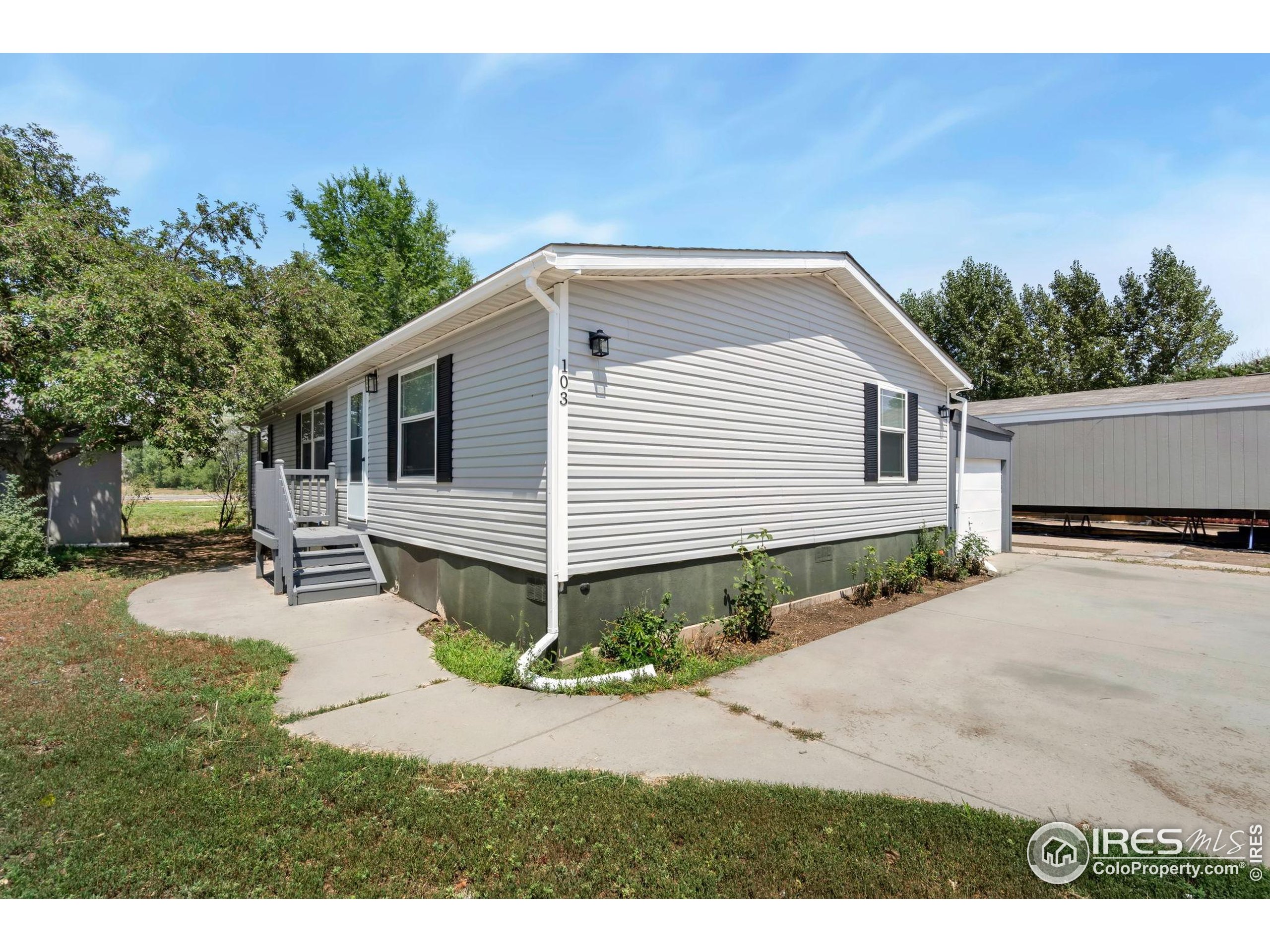 200 N 35th Ave 103