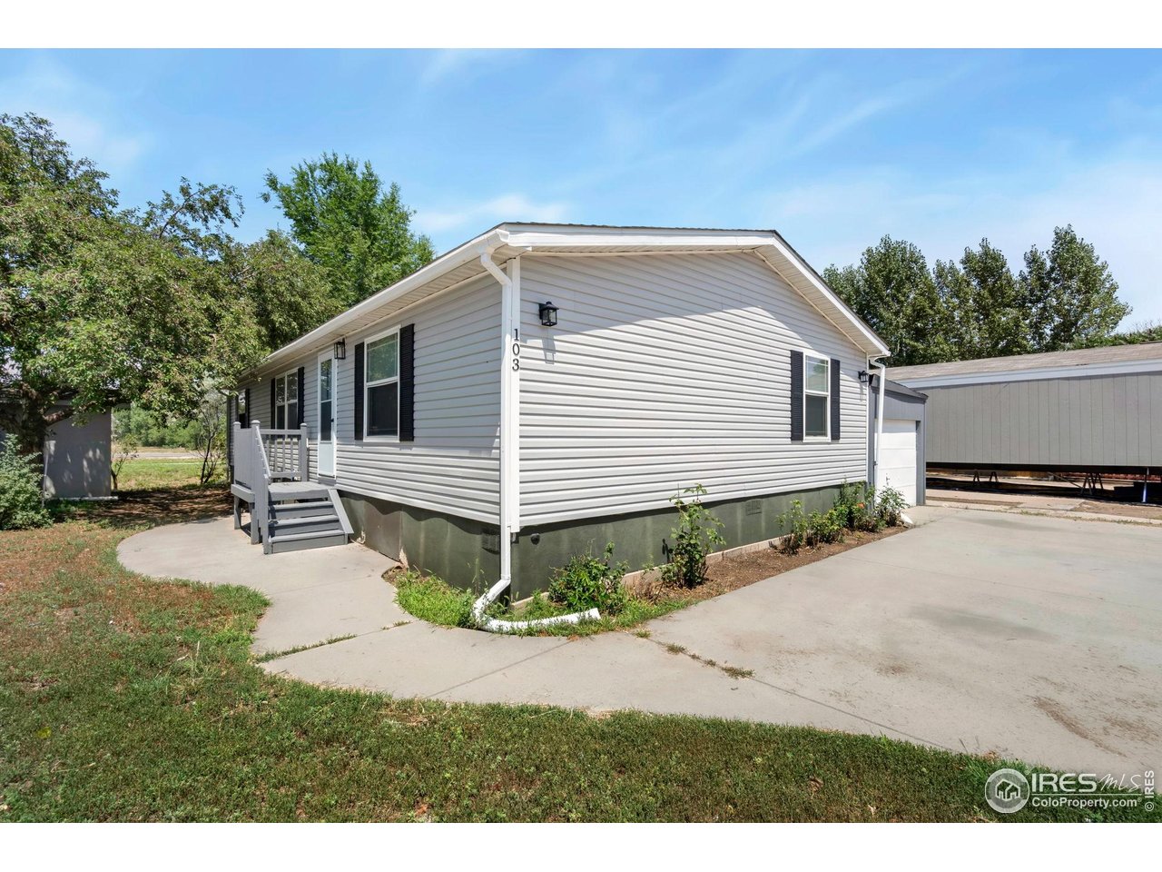 200 N 35th Ave 103