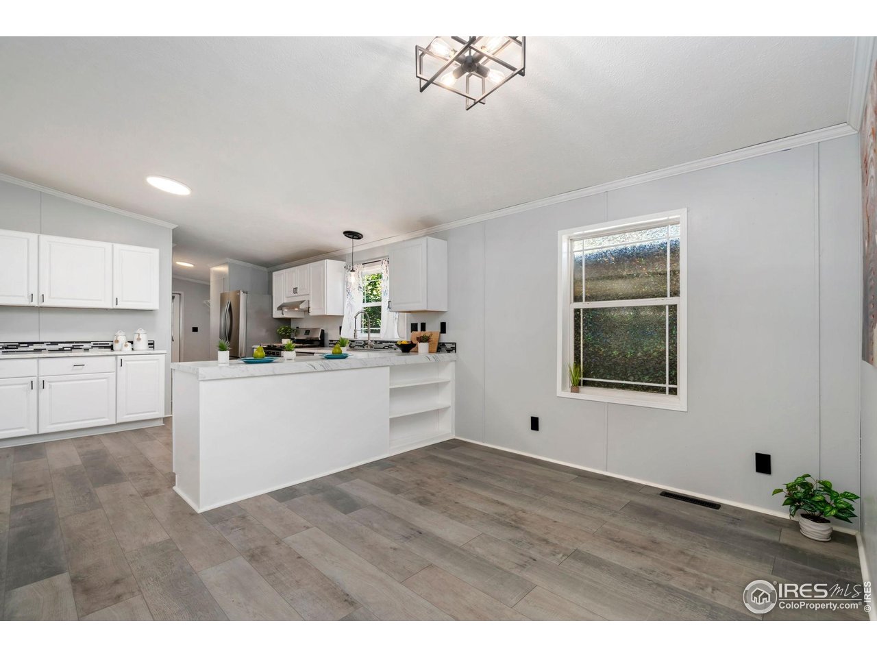 200 N 35th Ave 103