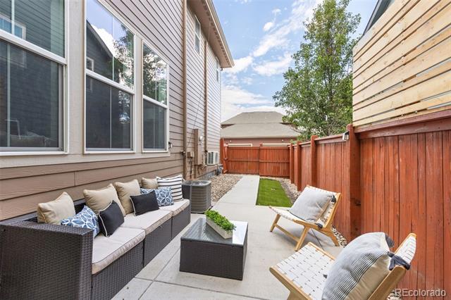 8037 E 53rd Drive