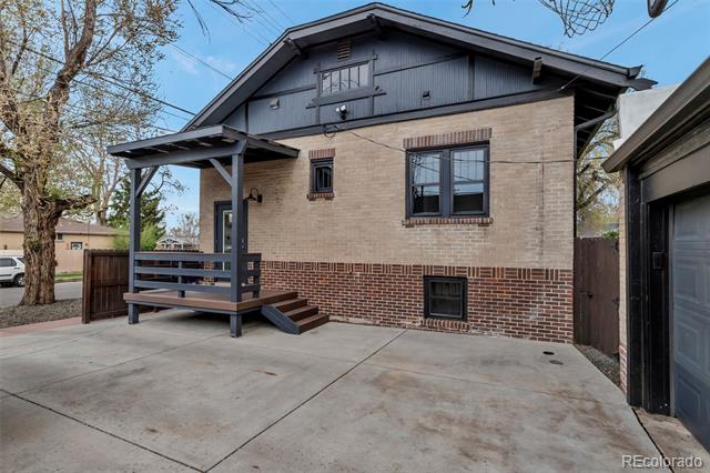 1399 Newton Street