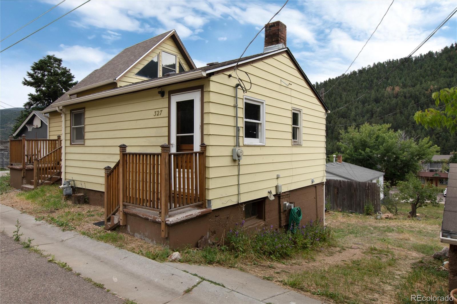327 Virginia Street