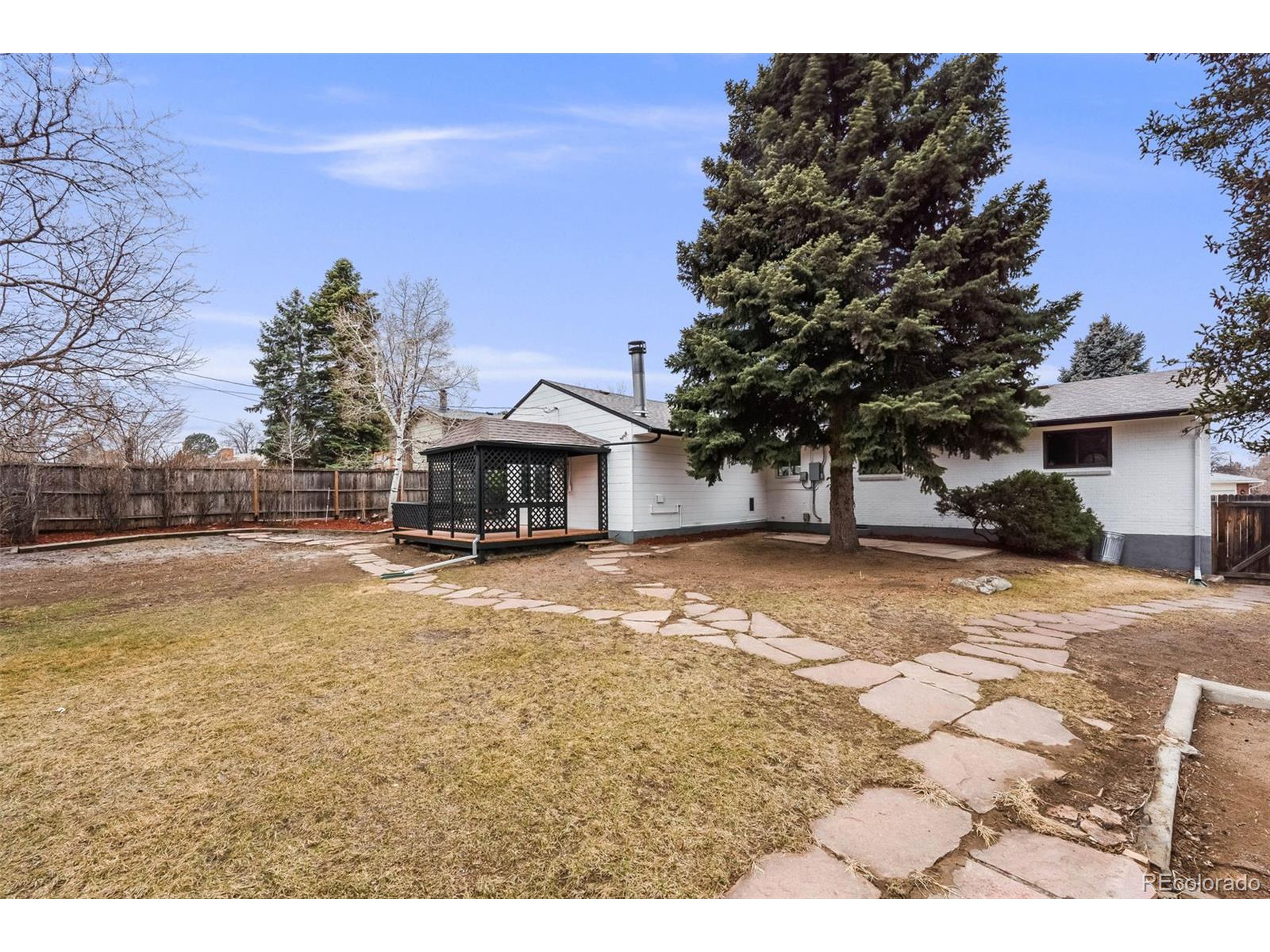 3344 S Uinta Ct