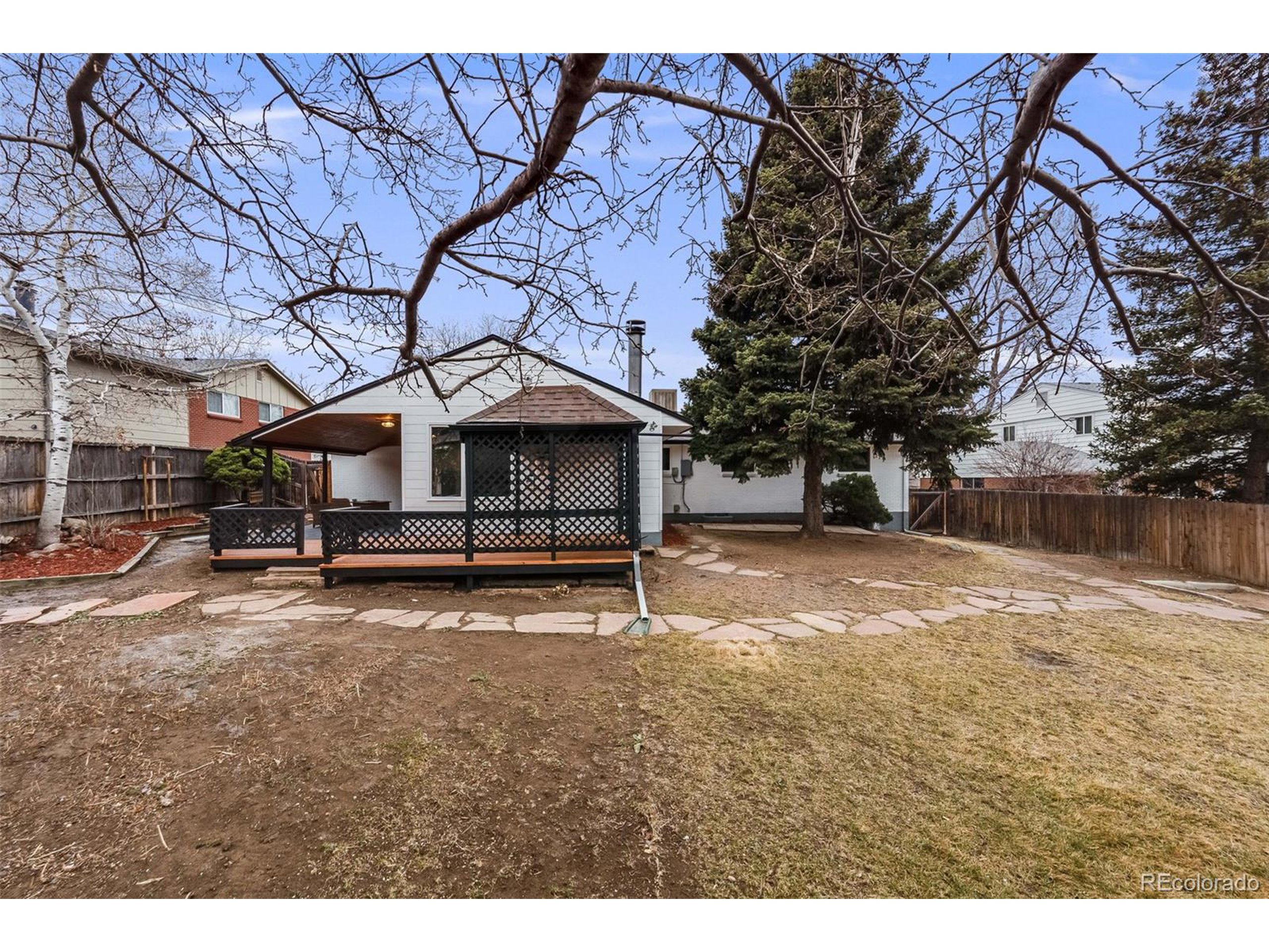 3344 S Uinta Ct