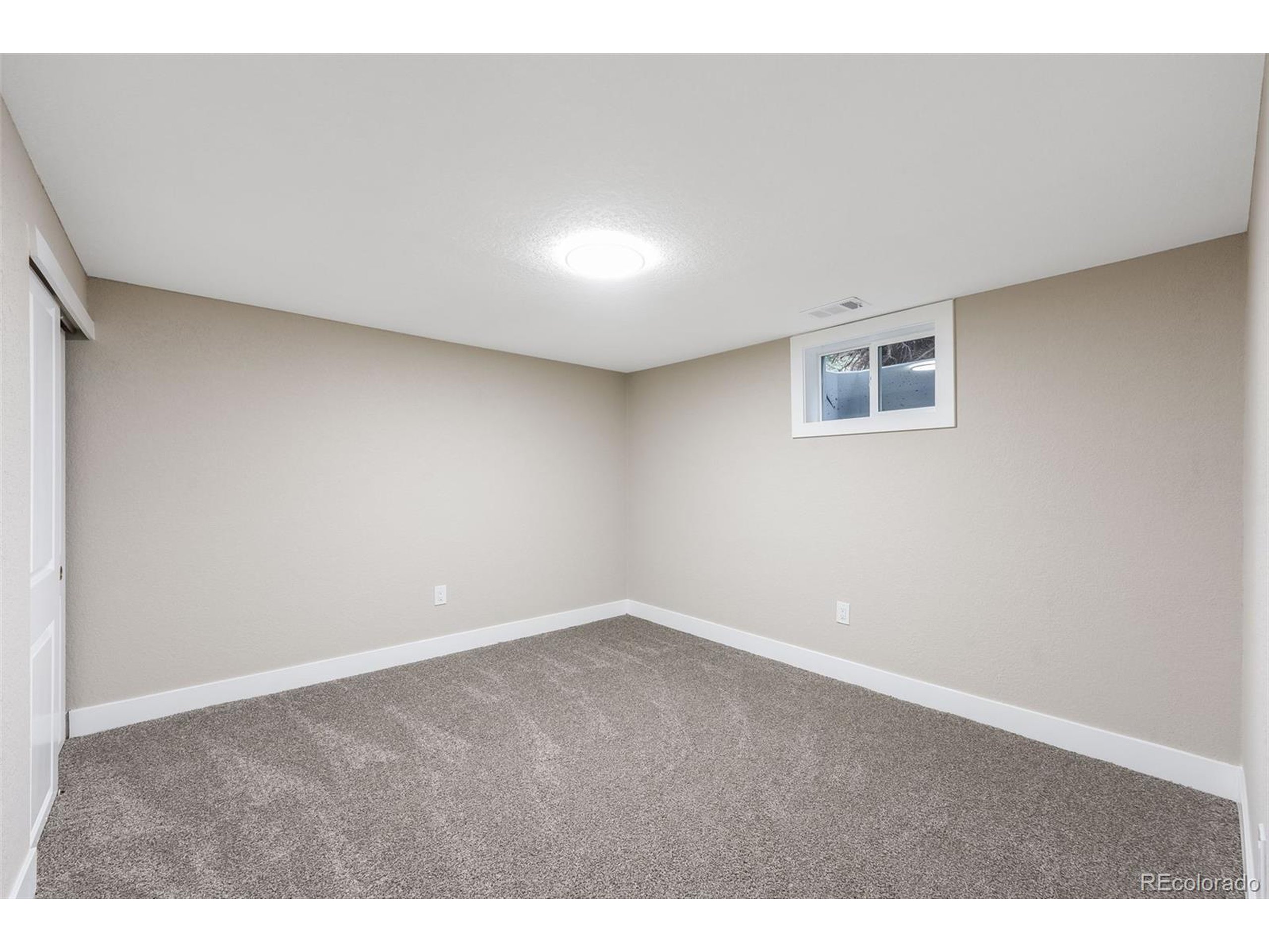 3344 S Uinta Ct