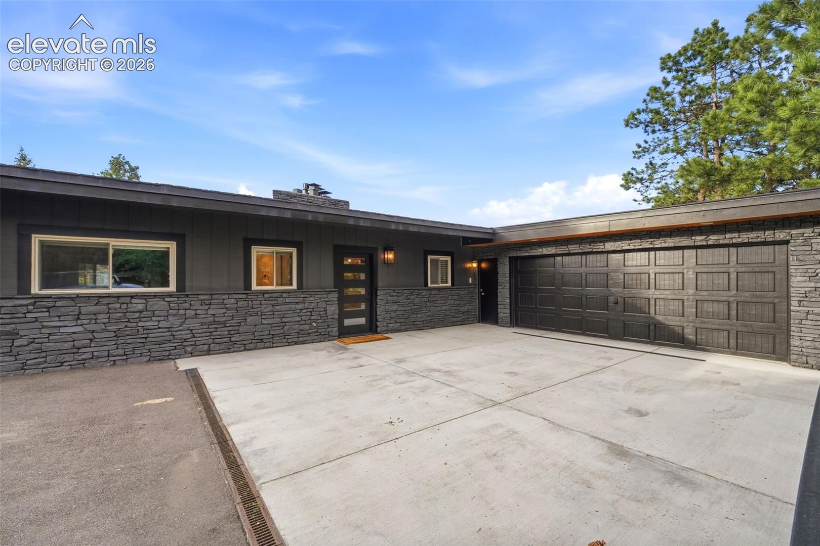17 Pine Road