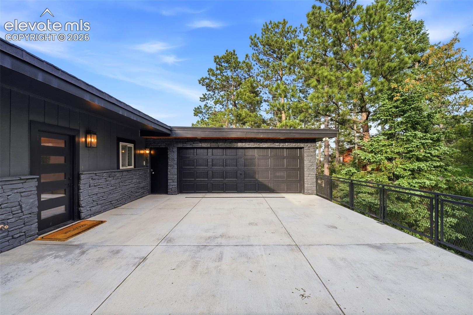 17 Pine Road