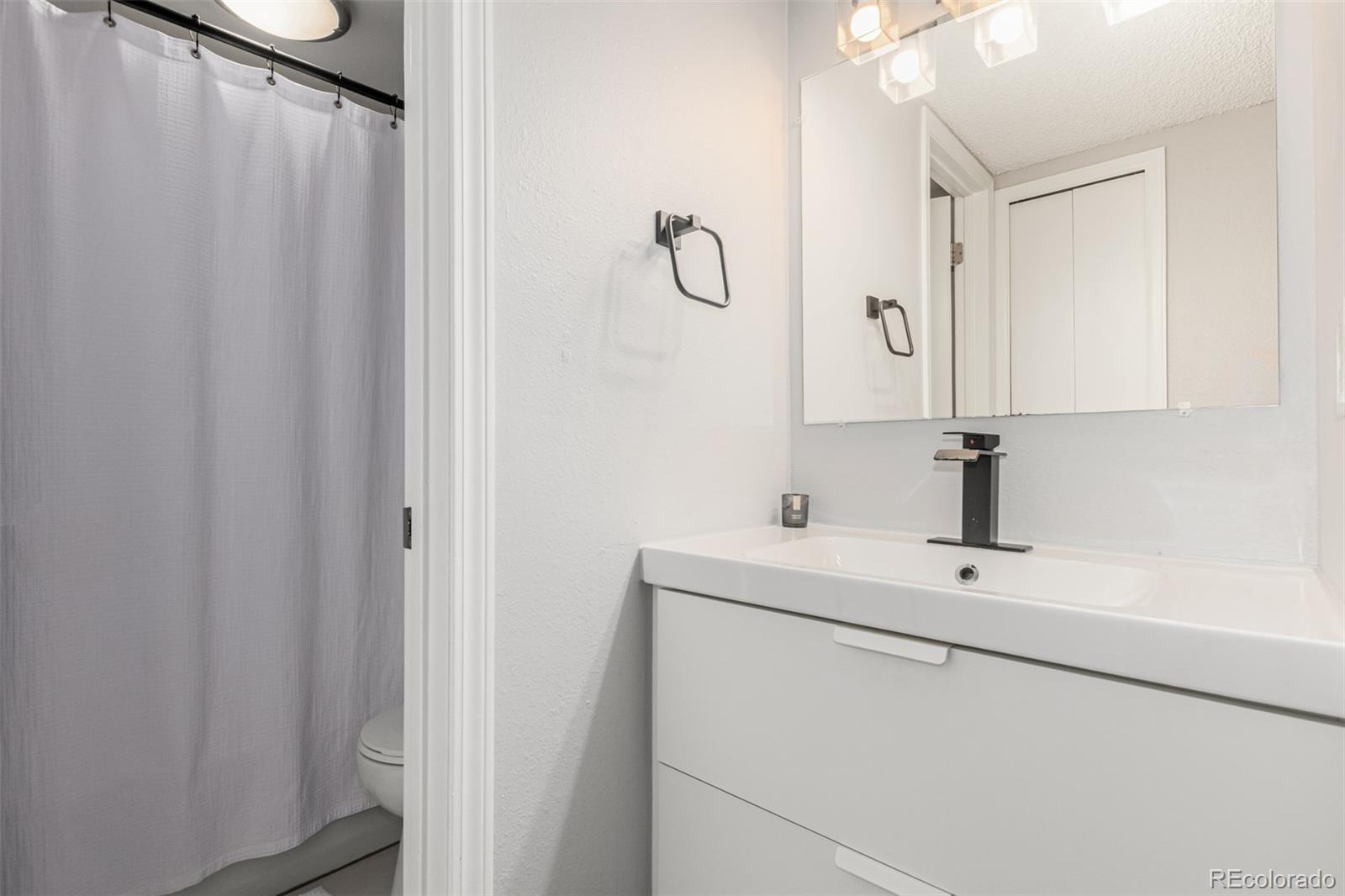 3141 S Tamarac Drive Unit: 305E