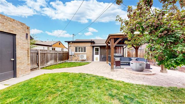 940 Grape Street