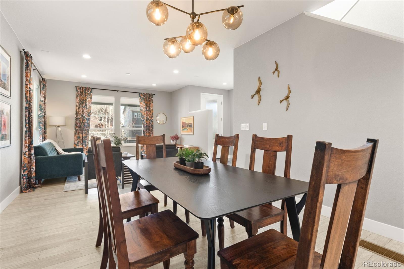 6743 Mariposa Street