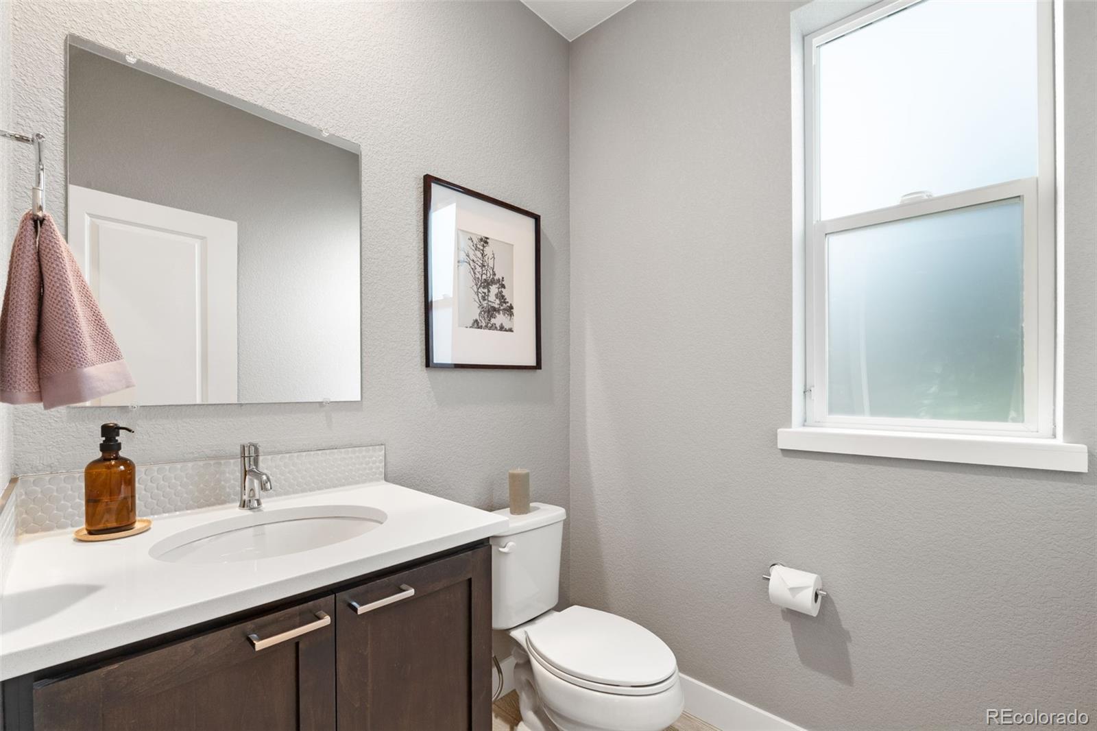 6743 Mariposa Street