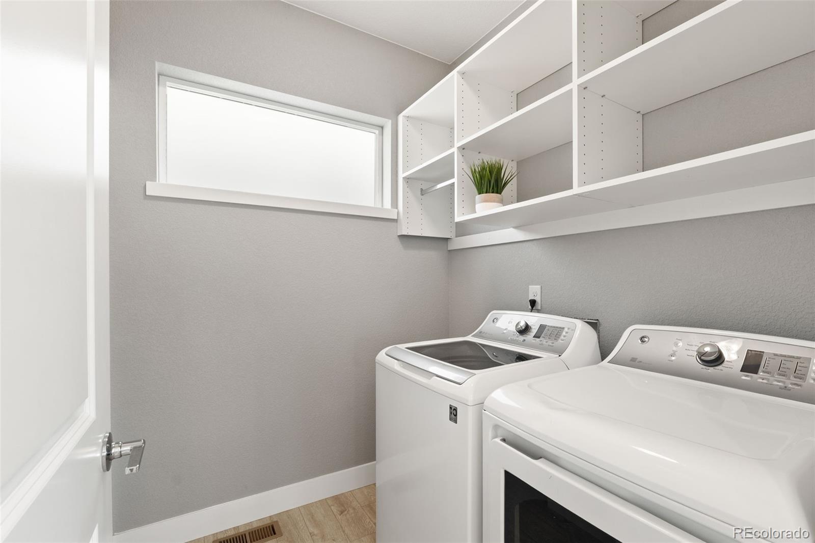 6743 Mariposa Street