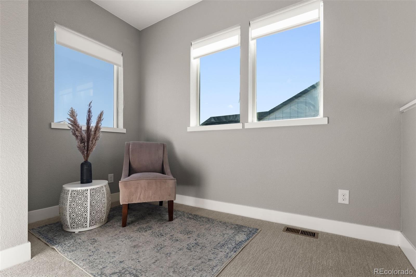 6743 Mariposa Street