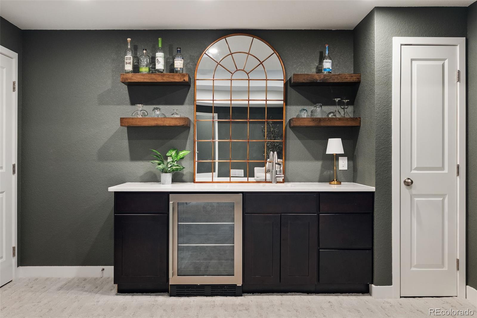 6743 Mariposa Street