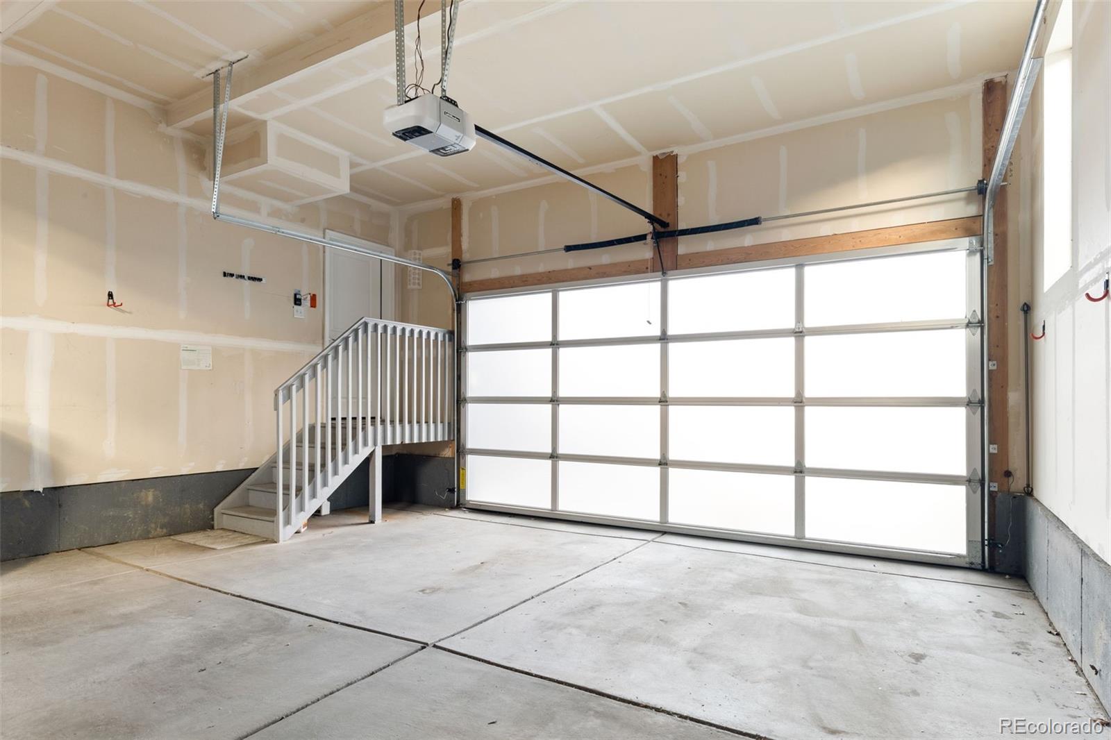 6743 Mariposa Street