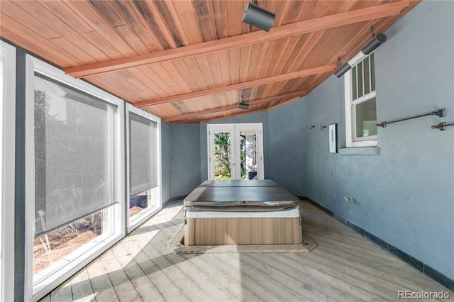 416 S High Street