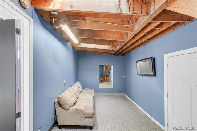 416 S High Street