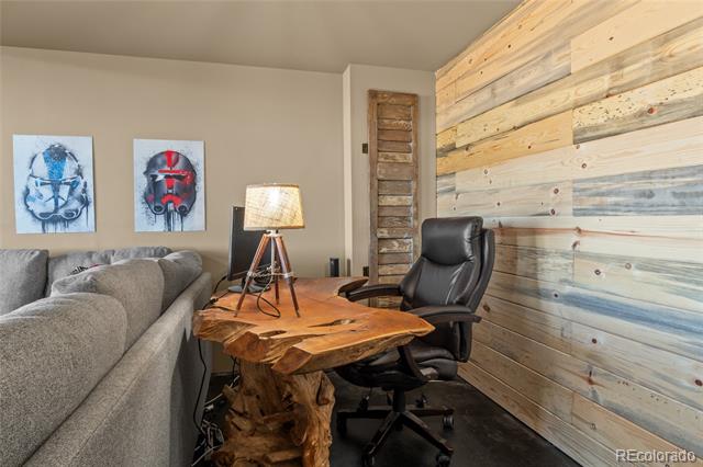 2579 Loon Circle