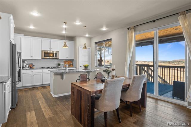2579 Loon Circle