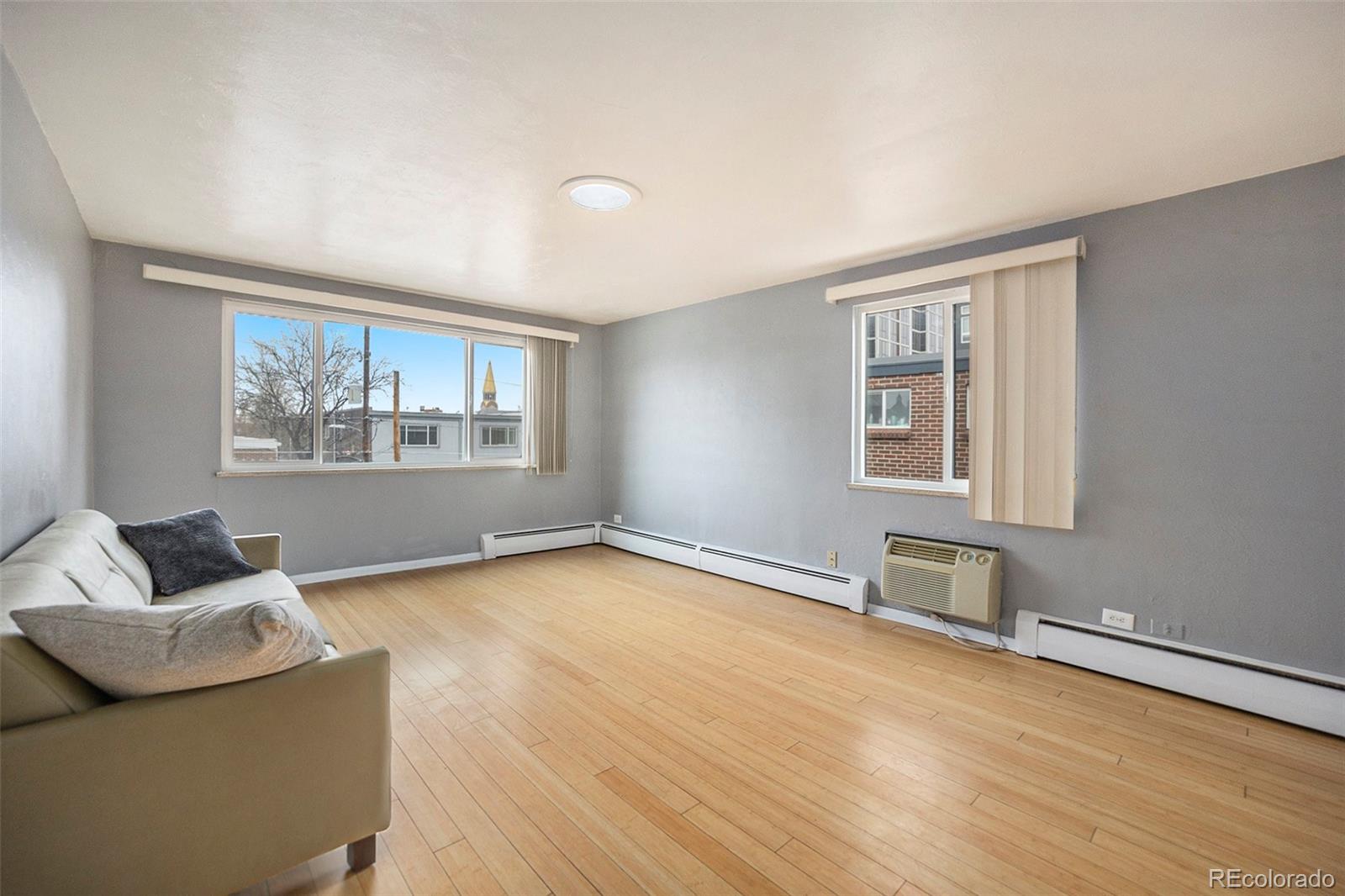 1977 S Josephine Street Unit: 304