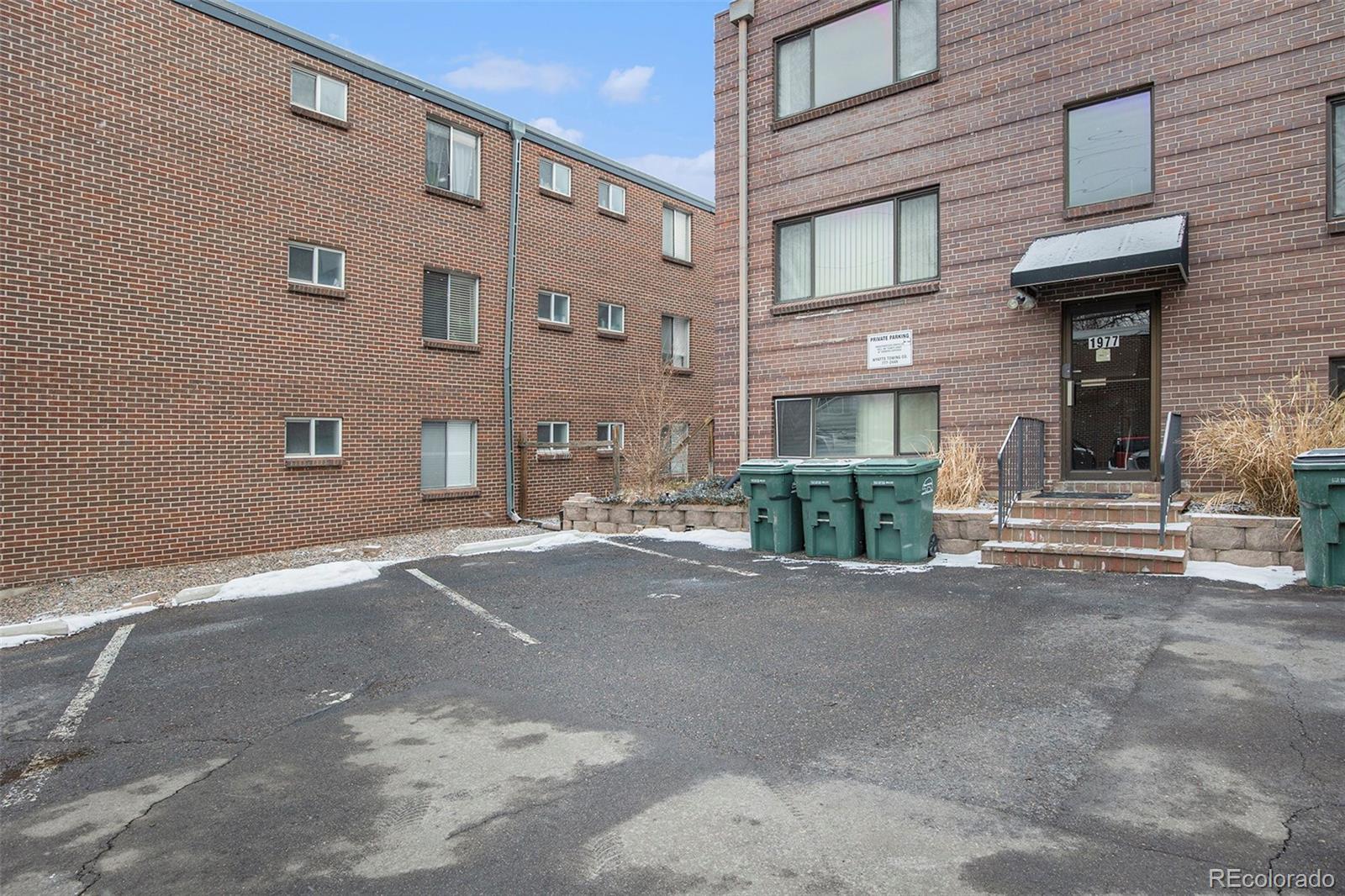 1977 S Josephine Street Unit: 304