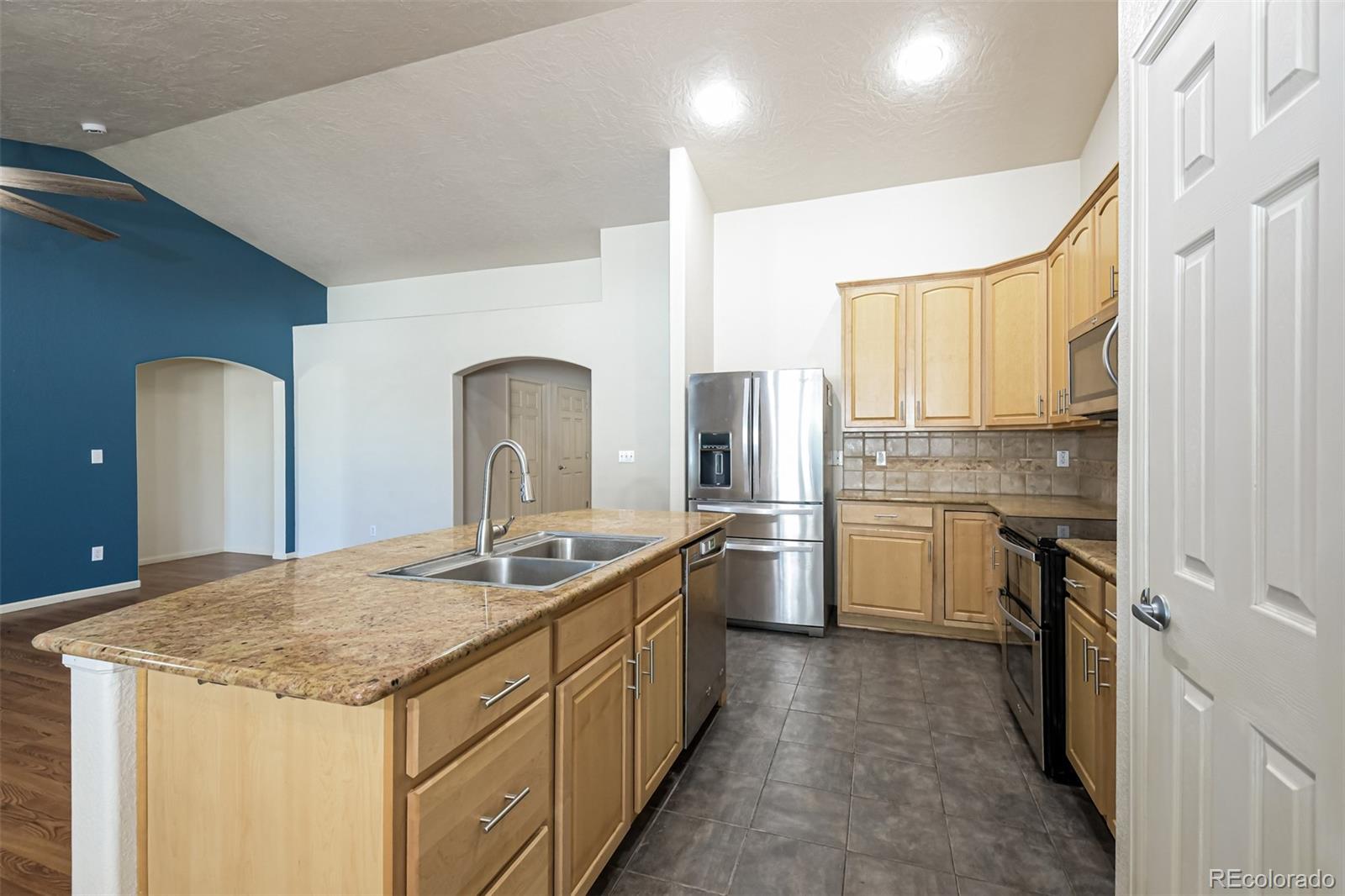 1137 S Coolidge Circle